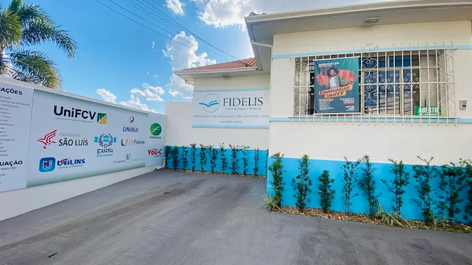 Fachada do Polo Unicive Assis (Fidelis), estrutura física registrada no MEC